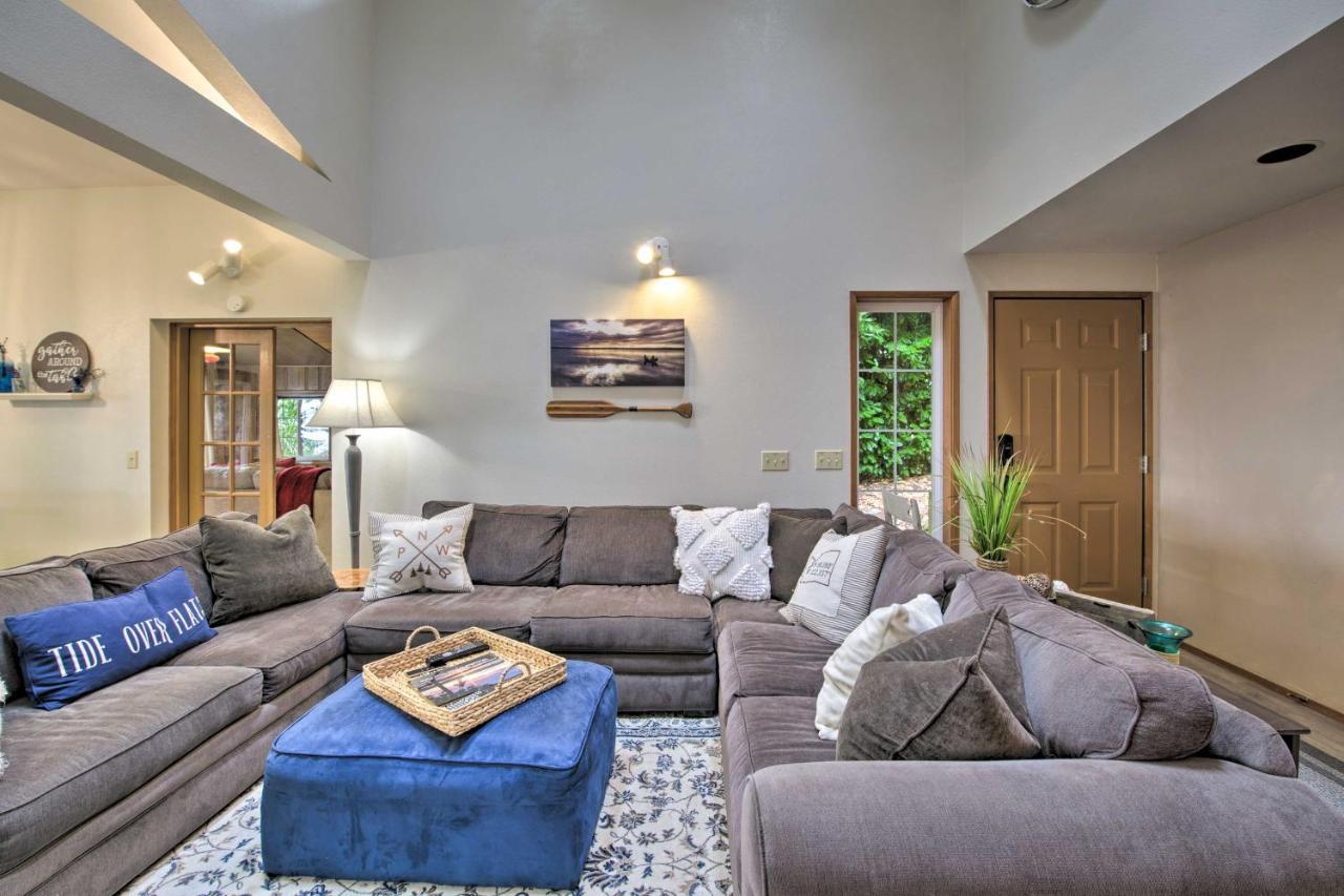 Warm Beach Hideaway With Private Beach! Stanwood المظهر الخارجي الصورة